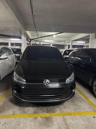 VOLKSWAGEN FOX 1.6 MSI HIGHLINE 16V FLEX 4P MANUAL VOLKSWAGEN FOX 1.6 MSI HIGHLINE 16V FLEX 4P MANUAL